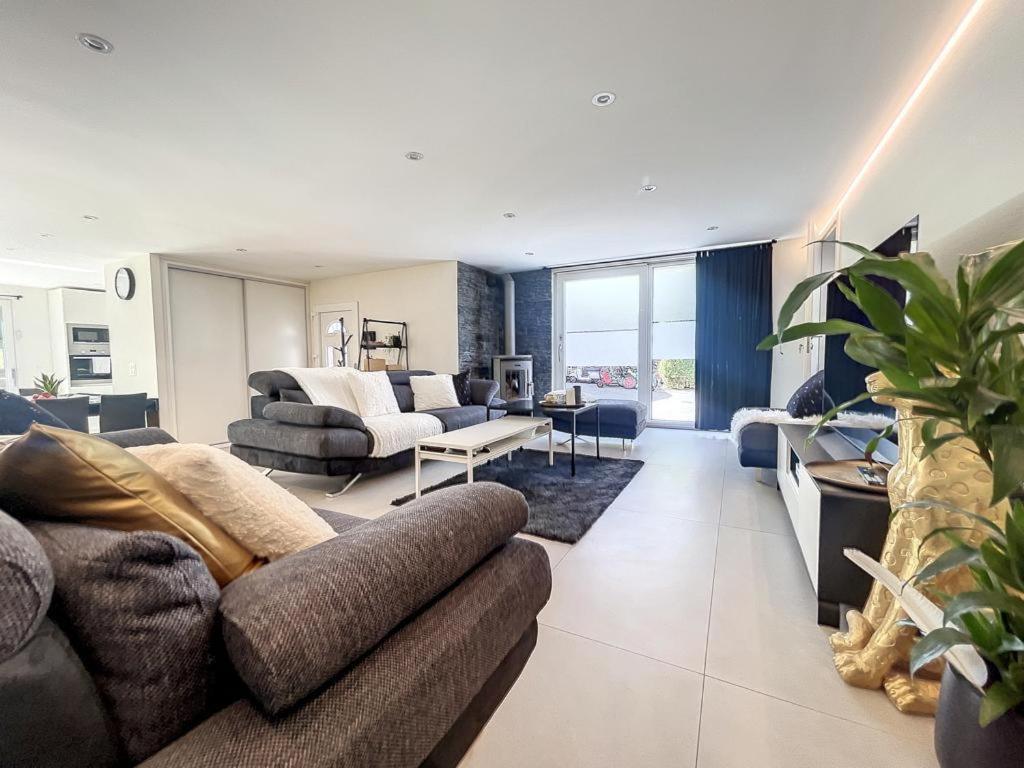 Apartment Moderne Avec Terrasse Et Piscine A Chatel Sur Bex